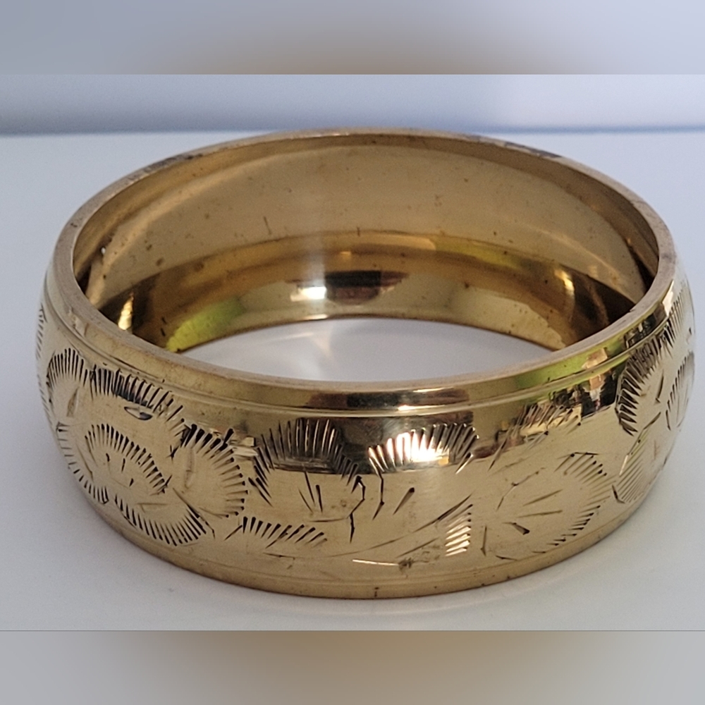 Vintage Etched Flowers Goldtone Dome Cuff Bangle Bracelet
